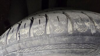 Škoda Fábia 1.4 MPI 2000 - 6
