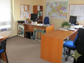 Prenájom, kancelárske priestory s parkovaním 10 minút od nám - 6