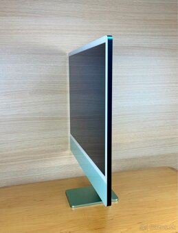 iMac 24” (2023) – M3, 256 GB SSD, 8 GB RAM - 6