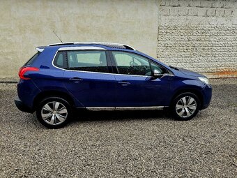Peugeot 2008 1.2 Full výbava Allure ambilight - 6