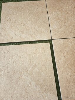 2 cm dlažba protišmyk aj na terče 60x60, sivá,vzor pieskovec - 6