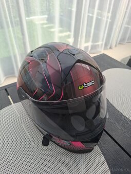 W-tec TEC V126 Prilba - 6