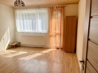 Zrekonštruovaný rodinný dom v Rakovej - 6