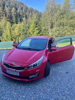 Kia Cee’d 1.6 GDI 99 kW | 3‑dverák | 2014 | 100 500 km | Hat - 6