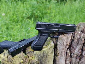 2x AEP Glock 18 + 5 magov + puzdro + 2 batérie - 6
