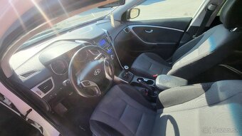 Hyundai i30 1.6 CRDi DOHC 16V Dynamic - 6