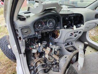Hyundai Accent - 6