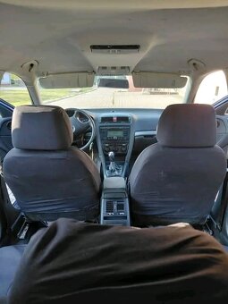 Predám Škoda Octavia 2 1.9 77 kw - 6