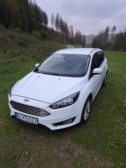 Ford Focus Combi 1.0 EcoBoost Rival X - rodinné auto - 6