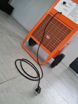 Odvlhčovač vzduchu s absorbérom vlhkosti EbacM11 - Ako nový - 6