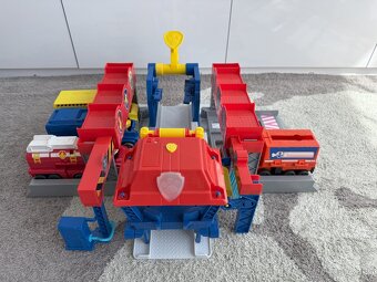 Spin Master Paw Patrol Veľká garáž Big Truck Stop Hq +3 Auta - 6