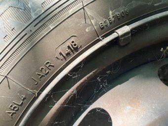 Letné pneu Dunlop 195/65 R15 na diskoch Peugeot 307 - 6