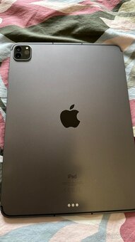 iPad Pro 11-inch 3rd Gen 128 GB - 6