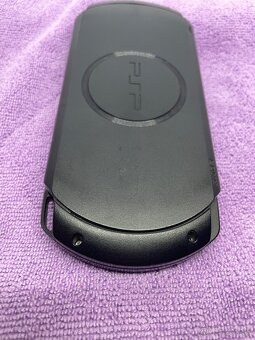PSP - E1004 Prasknutý displej - 6