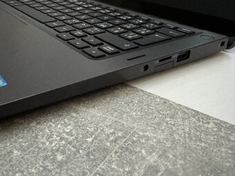 Dotykový Dell Latitude 5300 2v1 i5 16GB 256GB - 6