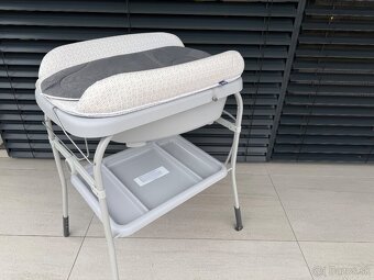 CHICCO Stolík prebaľovací s vaničkou Cuddle & Bubble - 6
