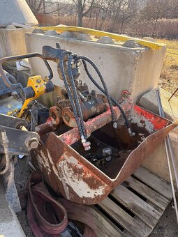 Renault Kerax 8x4 - 6