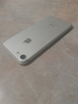 iPhone 7 / Biely 32GB - Super stav - 6