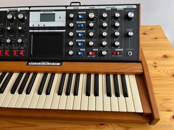 Moog Minimoog Voyager (2002) - 6