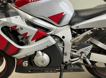 Yamaha YZF-R6 - 6