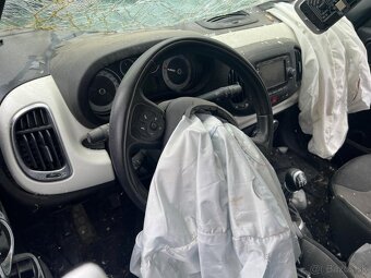 Rozpredám na diely Fiat 500L 1.4 16V 843A1000 - 6