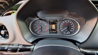Toyota Yaris 1.5 VVT-iE - 6