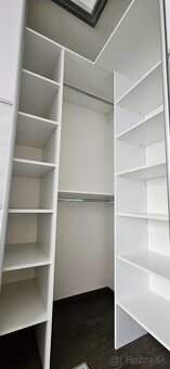 Vstavaná skriňa rohová - 6