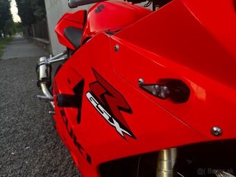 Suzuki Gsxr 750 K4 - 6