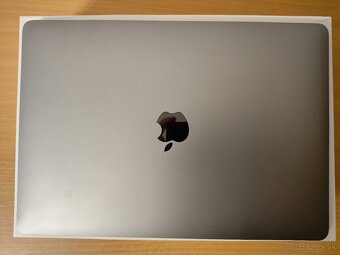 MacBook Air 2020 | i7 • 8GB • 256GB - 6