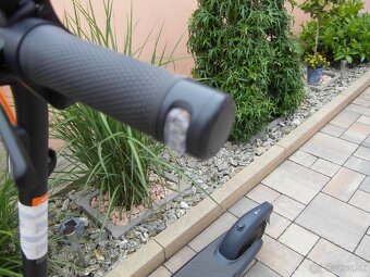 Elektrokolobežka Ninebot E2 Pro by Segway - 6