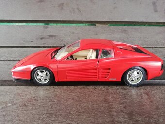 Bburago Ferrari Testarossa 1984, 1:18 - 6