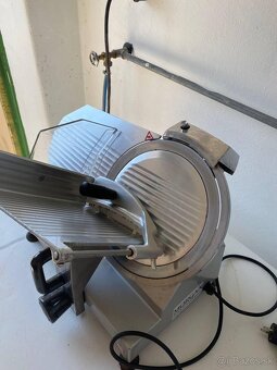 Priemyselný krájač (slicer) na mäso – Morgan Catering Equipm - 6