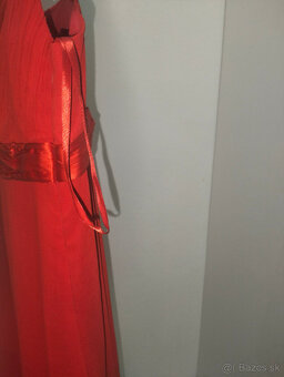Šifónové spoločenské šaty na ramienka - 6