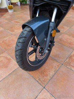 Vmoto Super Soco CUx - 6