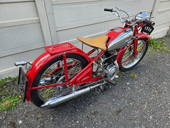 Jawa 250 Special - 6