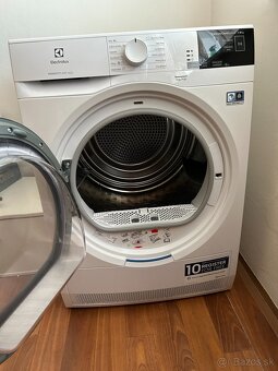 Predám sušičku prádla ELECTROLUX EW8H458BC - 6