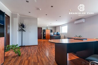 NA PREDAJ PODNIKATEĽSKÝ AREÁL V BARCI - 6