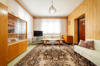 4-izbový rodinný dom s veľkým pozemkom a garážou – Borský Mi - 6