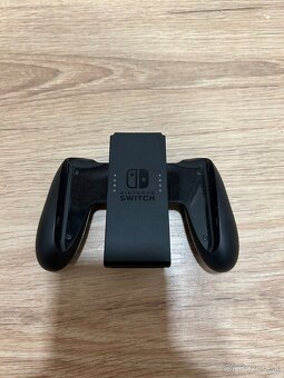 Predám Nintendo Switch Monster Hunter Edition s prísl. - 6