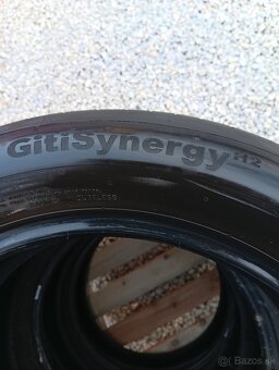 Predám letné pneu.205/55 R17 - 6