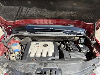 Predám VW Touran 2.0 TDI - 6