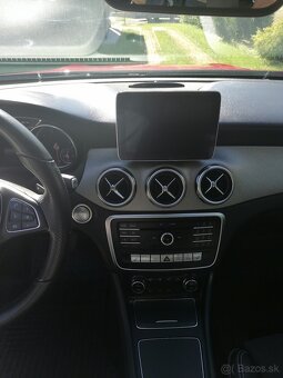 Mercedes GLA - 6