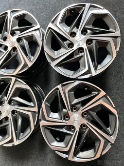 5x114,3 R16 Originál Hyundai i30 - TOP STAV - 6