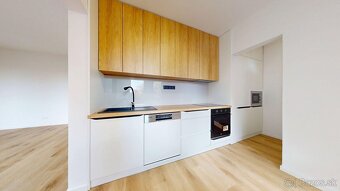 3-izbový byt po kompletnej rekonštrukcii na Púpavovej ulici, - 6