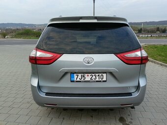 TOYOTA PREVIA/SIENNA LE 3,5 V6 2016 8 MÍST TOP STAV - 6