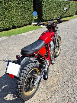 Honda NX650 - 6