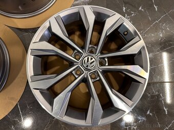 original VW r17 Passat 3G B8 Soho 3G0601025G - 6