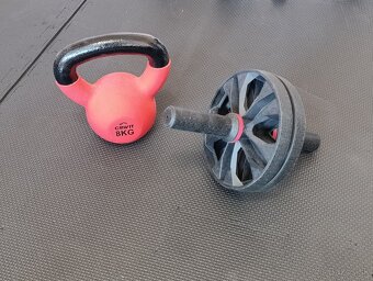 Predám kompletnú domácu posilňovaciu výbavu Klarfit + príslu - 6