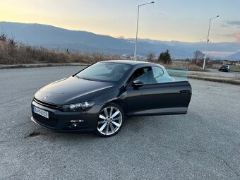 VW Scirocco 2.0 TSI 147 kW, automat DSG — športové kupé - 6