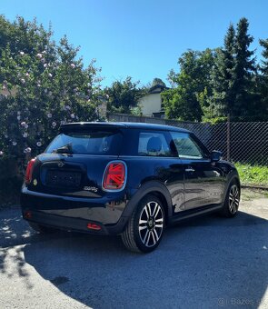 Predám  Mini Cooper E SE Elektro 184 Koní 2021 - 6